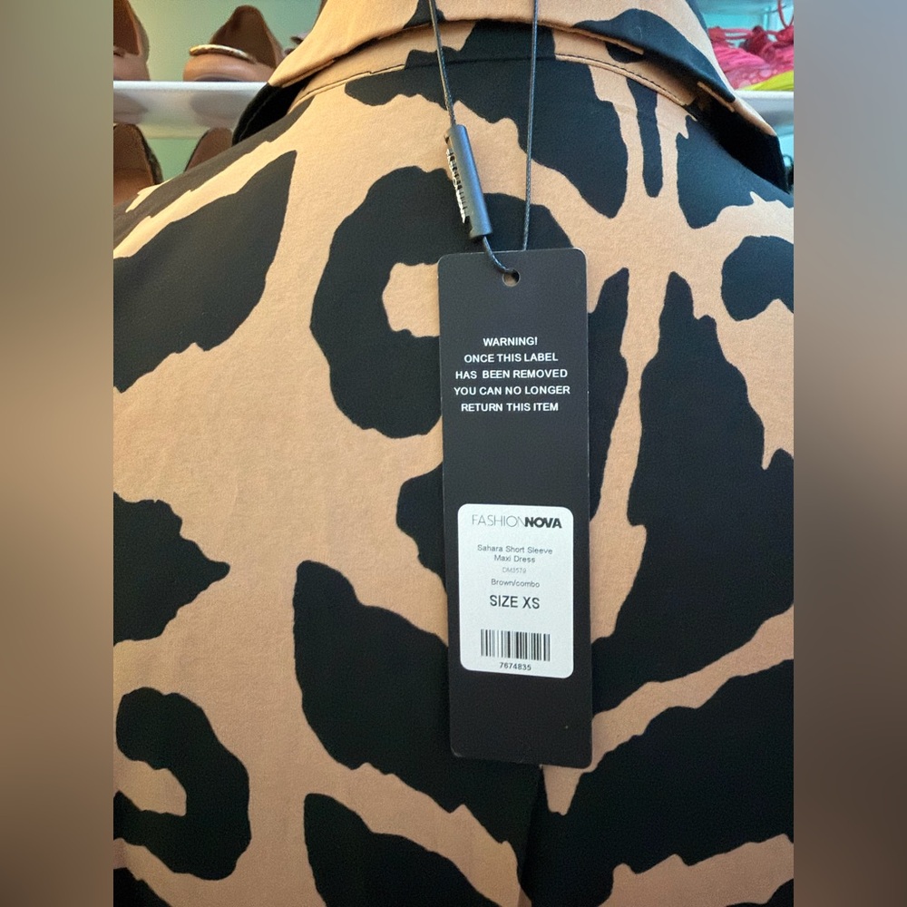 Stylish Fashion Nova Sahara Maxi Dress NWT size XS - Picture 10 of 10